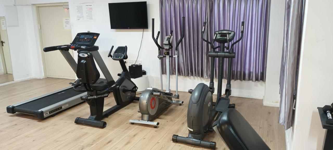 Beach Suite Israel- Private Jacuzzi Garden Suite & Gym, 3 Min Walk To Beach ביץ סוייט ישראל- ג'קוזי פרטי בגינה 3 דקות הליכה לים וחדר כושר Ascalón Exterior foto