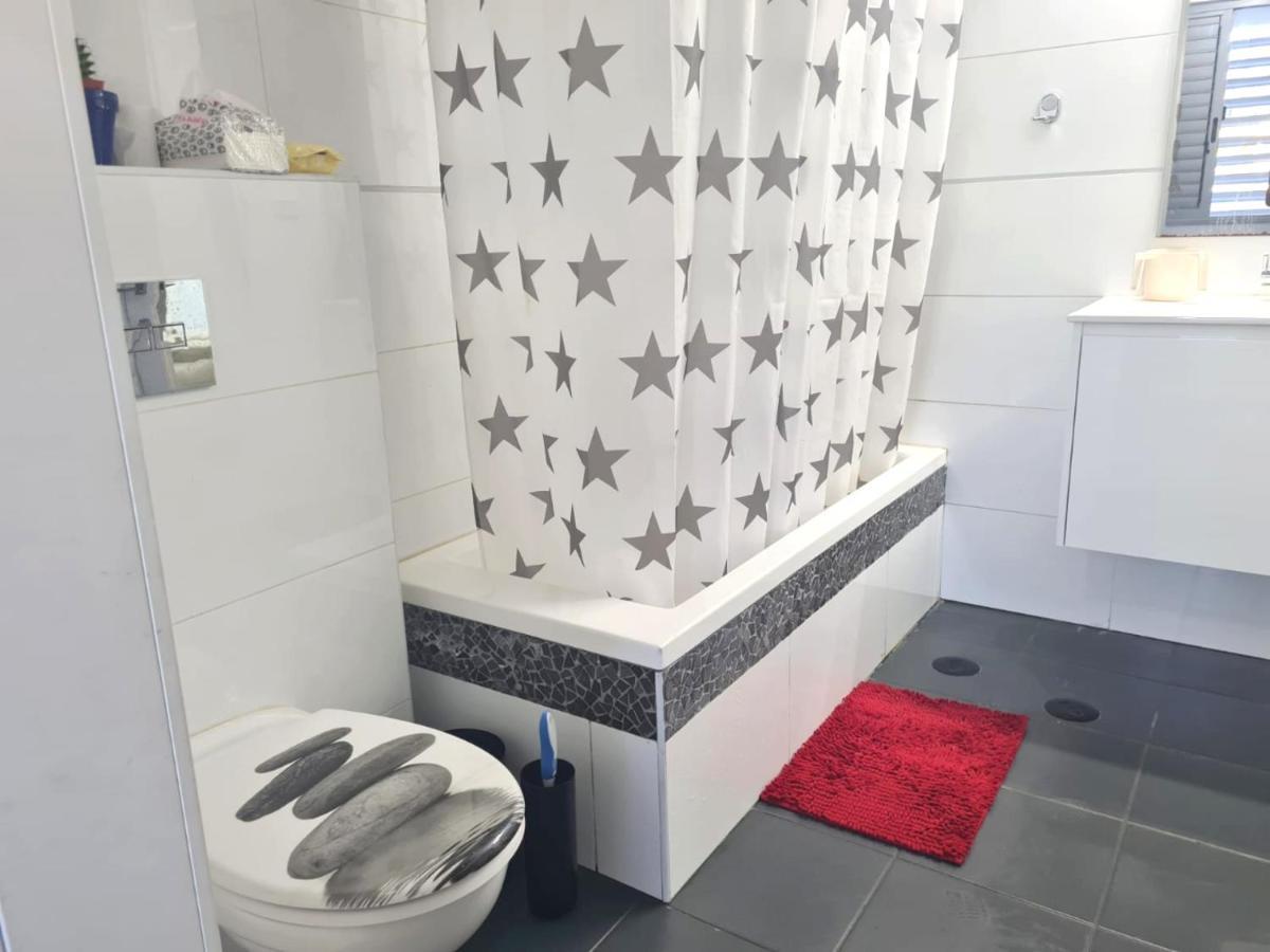 Beach Suite Israel- Private Jacuzzi Garden Suite & Gym, 3 Min Walk To Beach ביץ סוייט ישראל- ג'קוזי פרטי בגינה 3 דקות הליכה לים וחדר כושר Ascalón Exterior foto