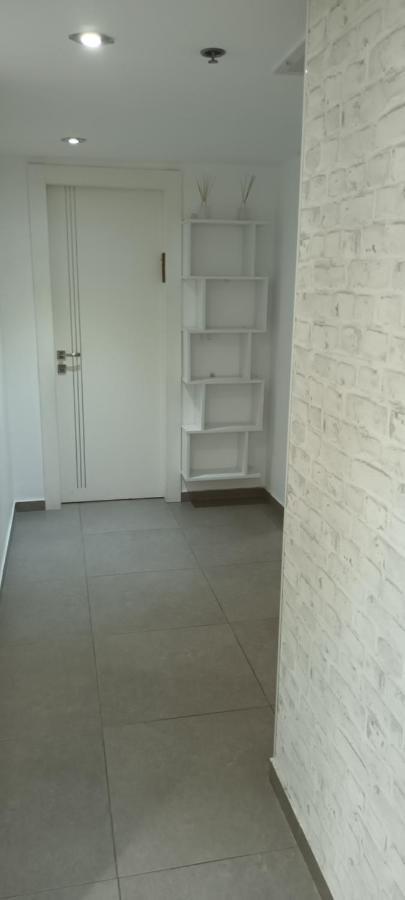 Beach Suite Israel- Private Jacuzzi Garden Suite & Gym, 3 Min Walk To Beach ביץ סוייט ישראל- ג'קוזי פרטי בגינה 3 דקות הליכה לים וחדר כושר Ascalón Exterior foto